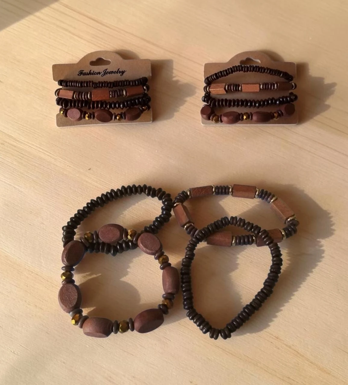 Lot de 4 pièces bracelets perles bois Neuf fashion Jewelry